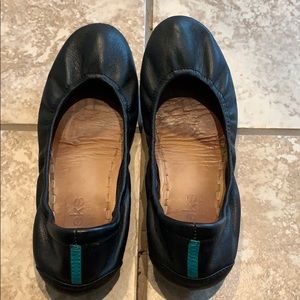 Black Tieks